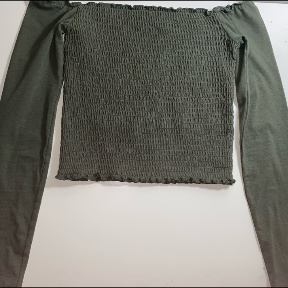 Hollister off the shoulder shirt